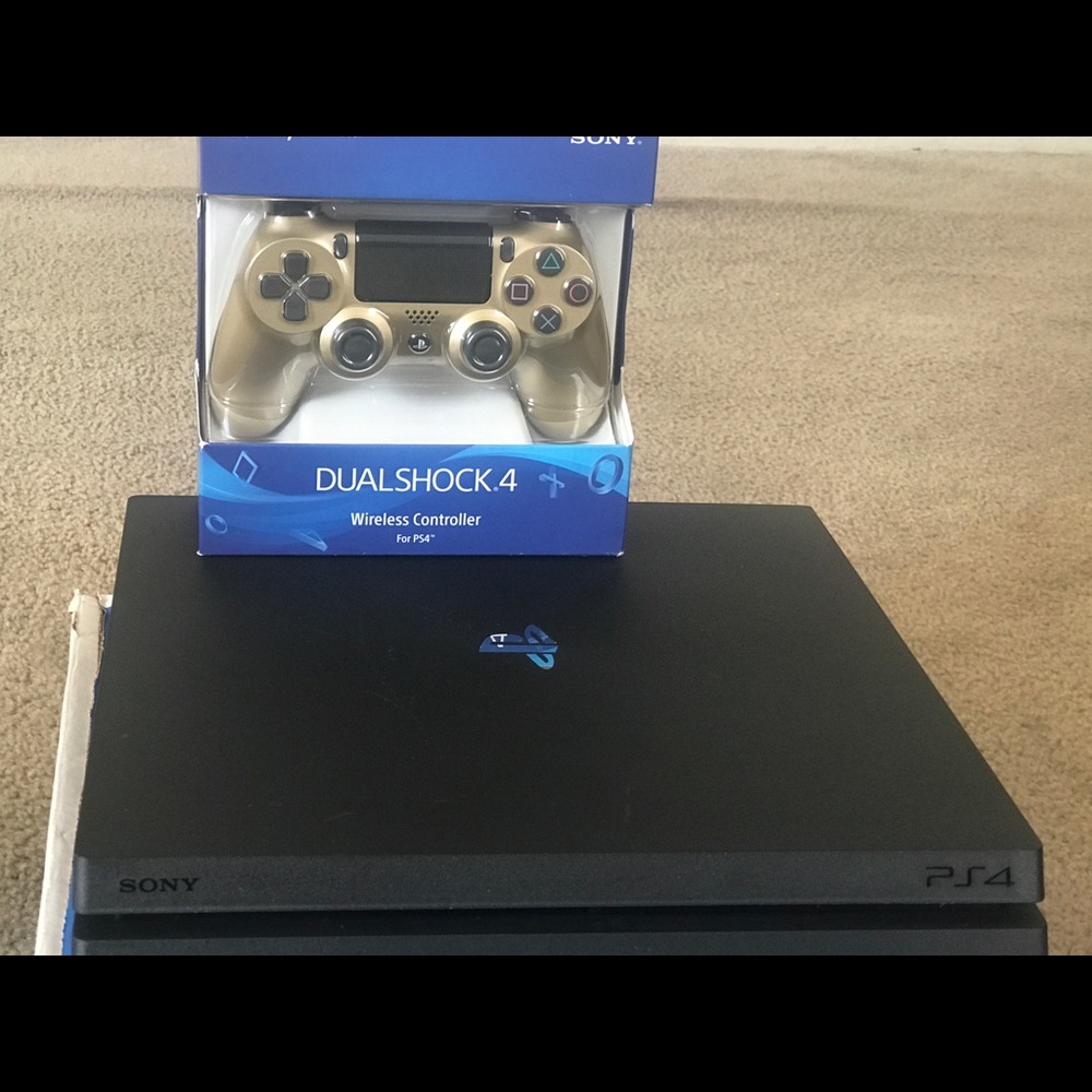 PlayStation 4  Pro 1 Tb preown